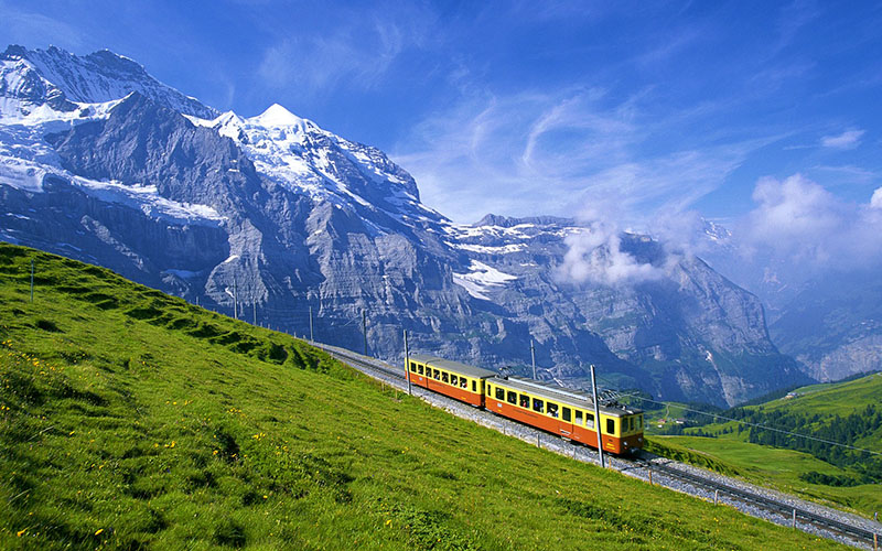 Universitas terbaik untuk belajar perhotelan di Swiss