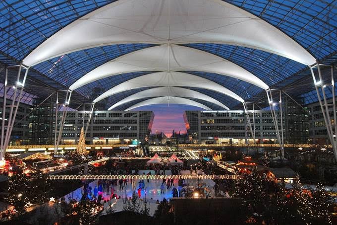 Munich-Airport-Christmas-Market2.jpg