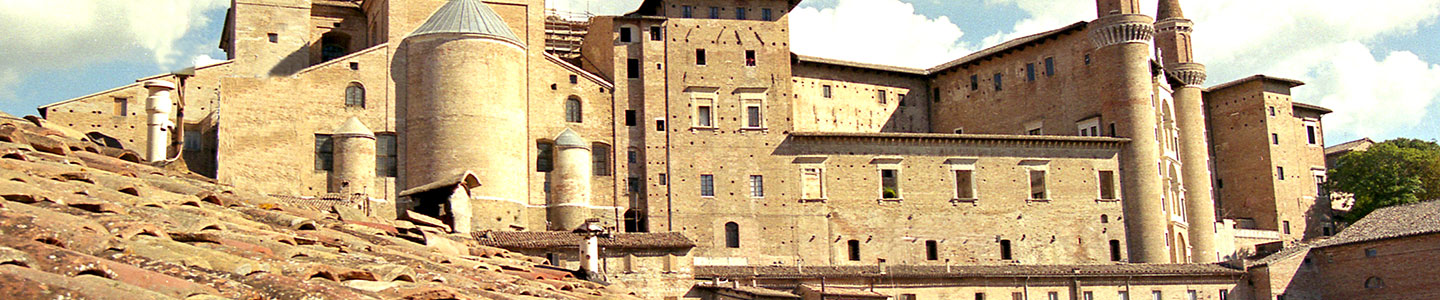 Study in Università degli Studi di Urbino Carlo Bo with Scholarship