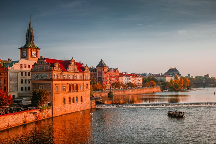 Kuliah Berkualitas dengan Biaya Terjangkau di Ceko